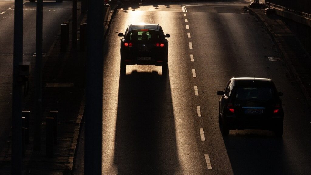 Prace drogowe na ulicy Sokołowskiej: asfaltowanie i utrudnienia w ruchu